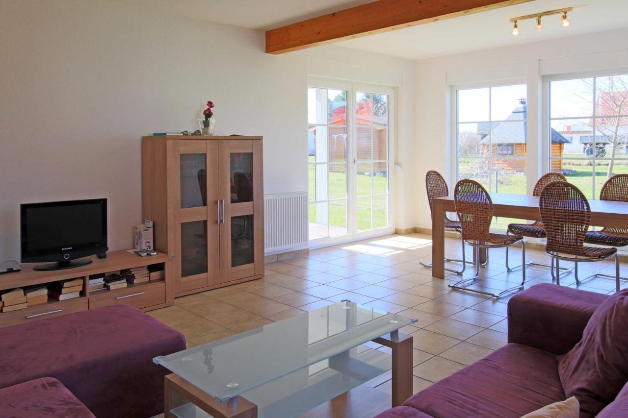 Ferienhaus Luessvitz Ummanz 外观 照片